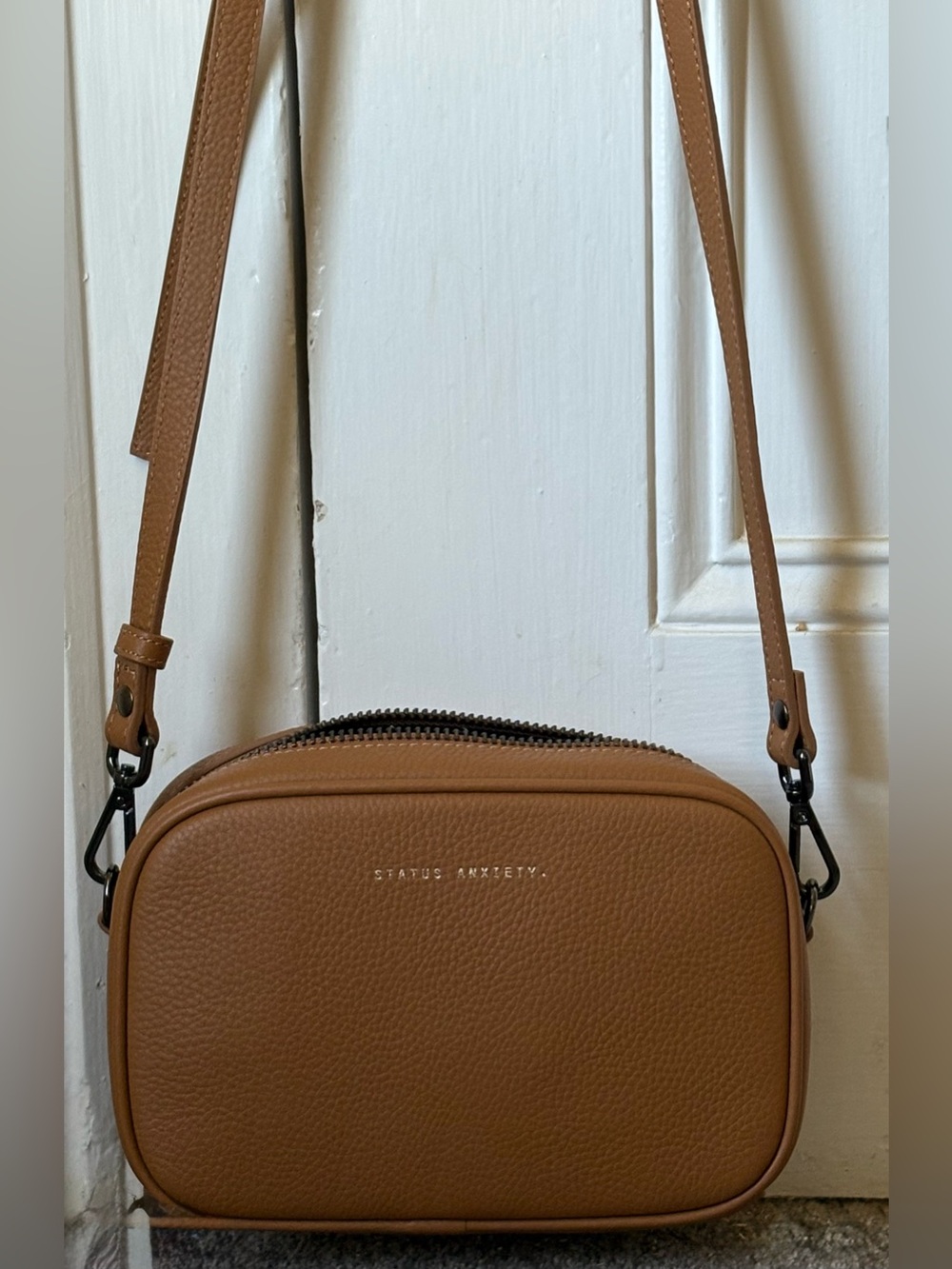 Status Anxiety Leather Crossbody Bag - Picture 4 of 5